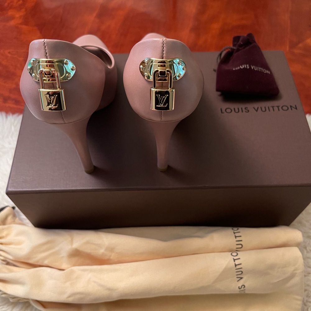 Louis Vuitton Leather Heels. Size 36 (US Size 6)